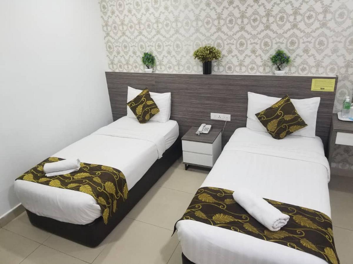D'Metro Hotel Shah Alam Exterior photo