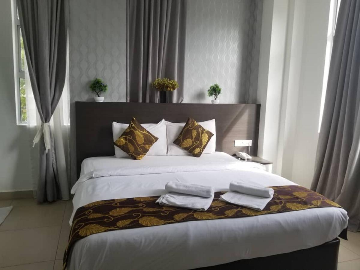 D'Metro Hotel Shah Alam Exterior photo