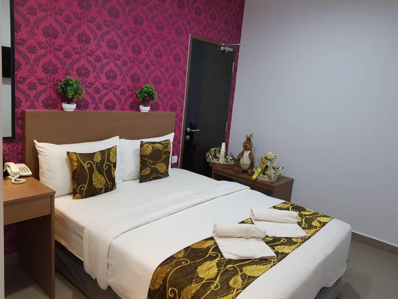 D'Metro Hotel Shah Alam Exterior photo