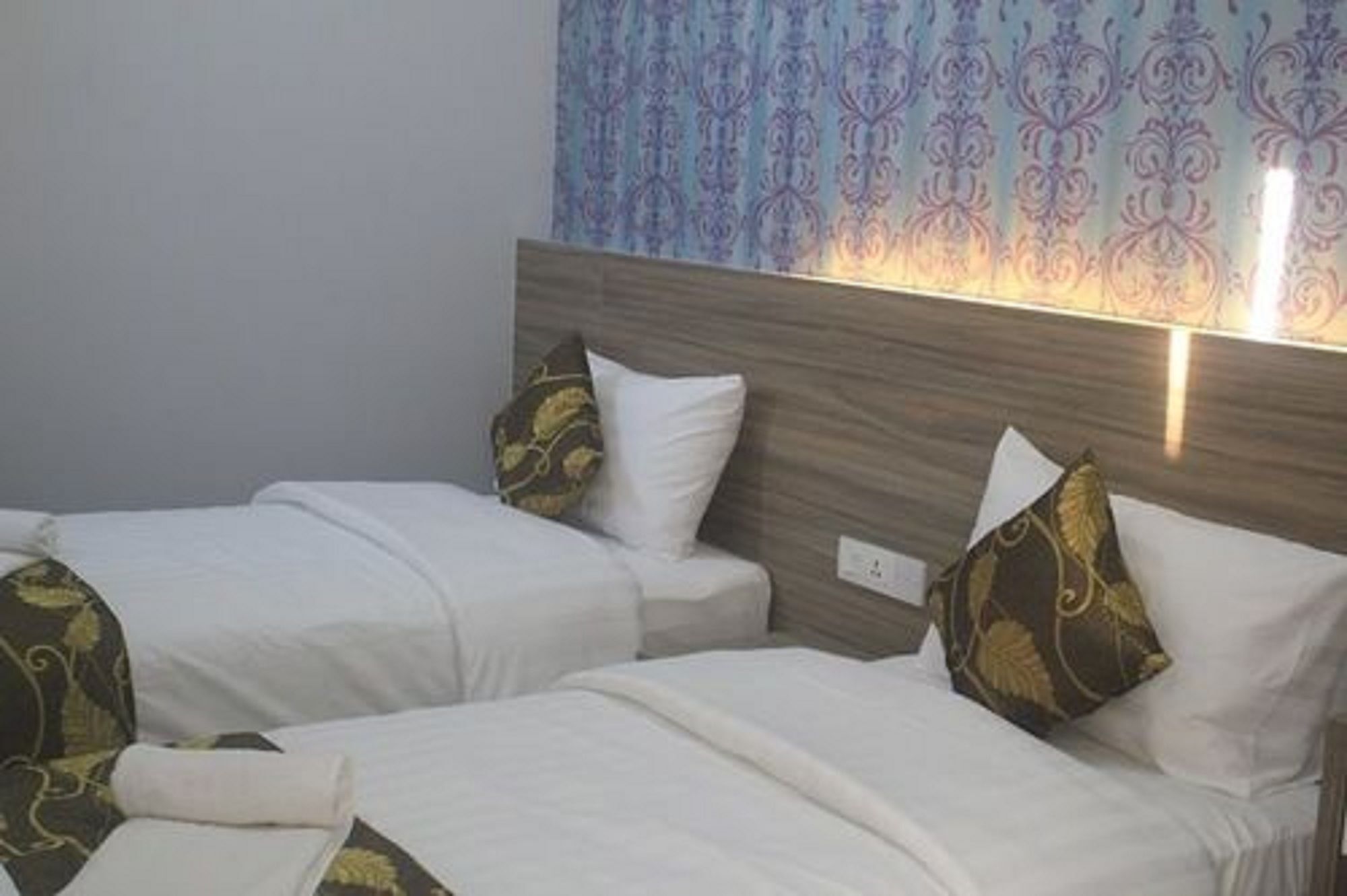 D'Metro Hotel Shah Alam Exterior photo