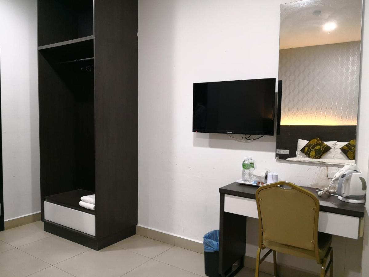 D'Metro Hotel Shah Alam Room photo